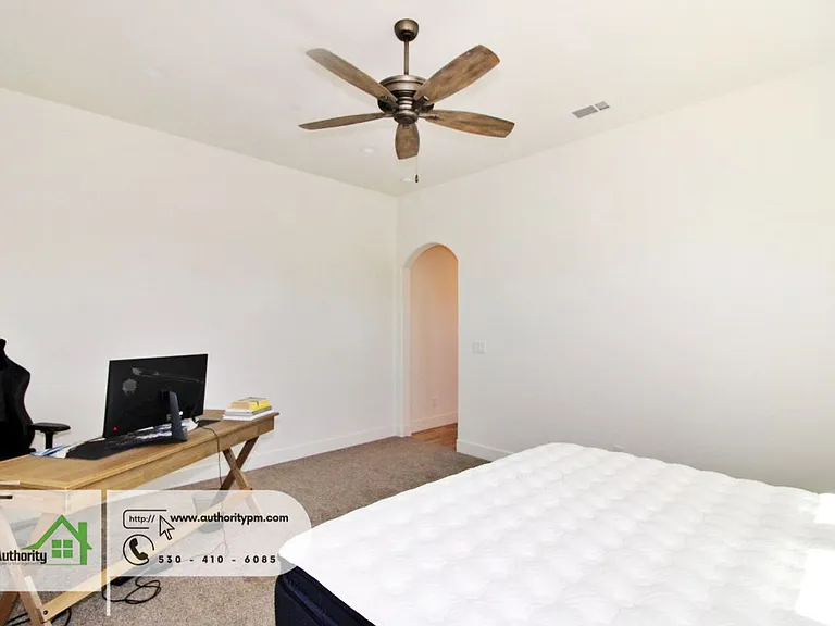 4624 Pleasant Hills Dr — Photo 18
