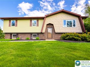 3829 Dogwood Rd, Walnutport, PA 18088