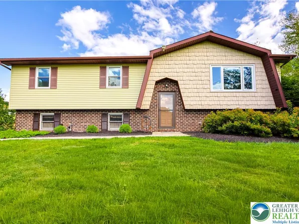 3829 Dogwood Rd, Walnutport, PA 18088