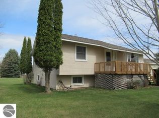 4455 S Scenic Hwy, Frankfort, MI 49635