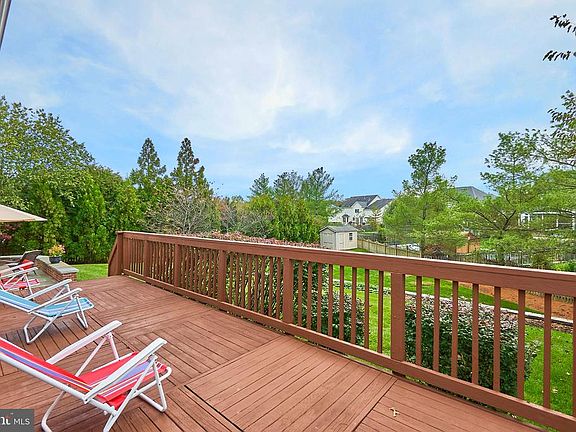 Deck off Screened Porch