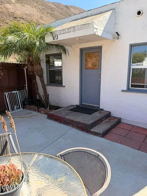 1 bed, 1.0 bath, 576 sqft, $2,400 — Photo 1
