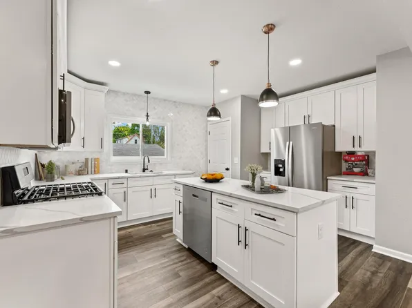 2226 East Morgan AVENUE, Milwaukee, WI 53207