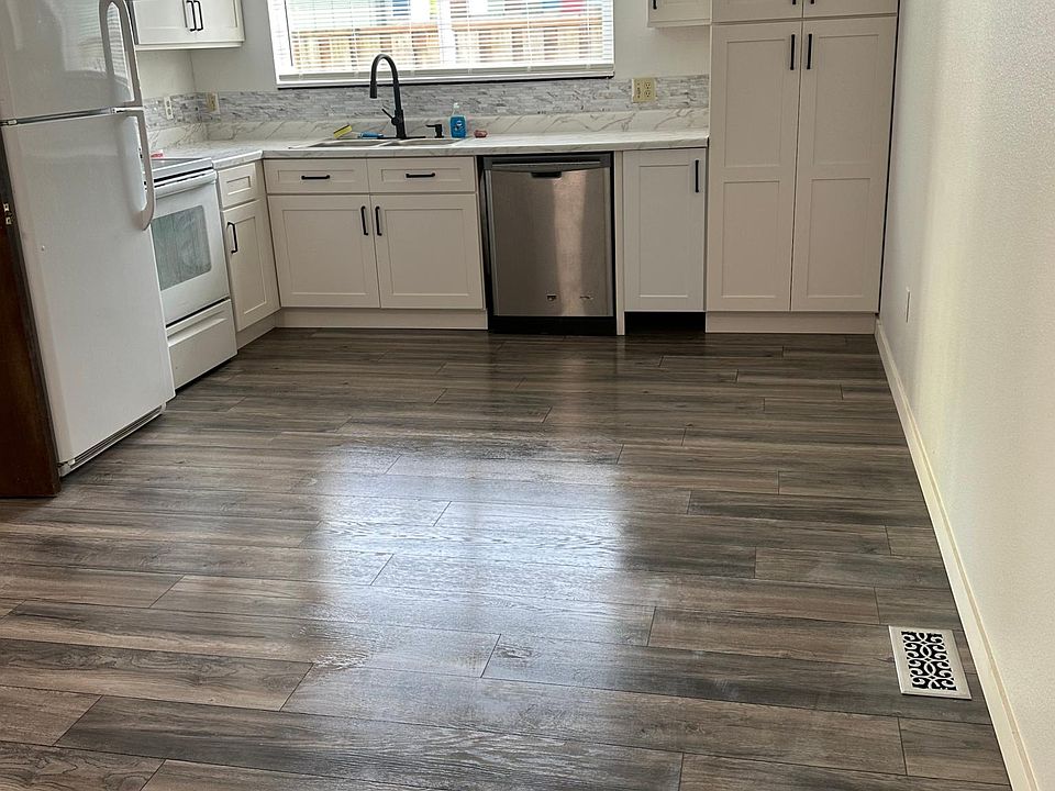 1st image of 845 NE 4th Ave