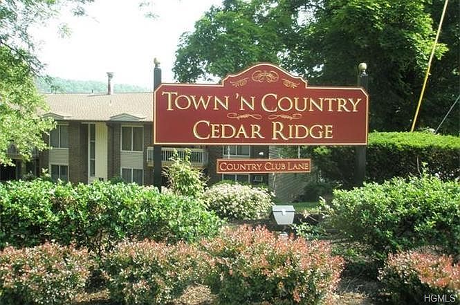 1st image of 316 Country Club Ln