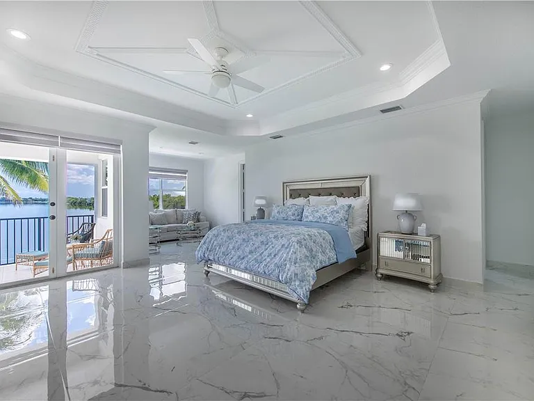 4707 SW 195th Ter — Photo 51
