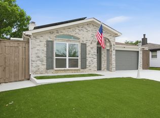 8105 Spruce Valley Dr, Fort Worth, TX 76137