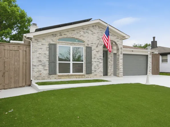 8105 Spruce Valley Dr, Fort Worth, TX 76137