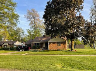 17627 Cornell Rd, Southfield, MI 48075