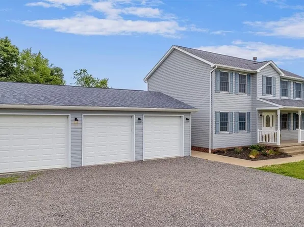3251 Grandview Rd, Ellwood City, PA 16117