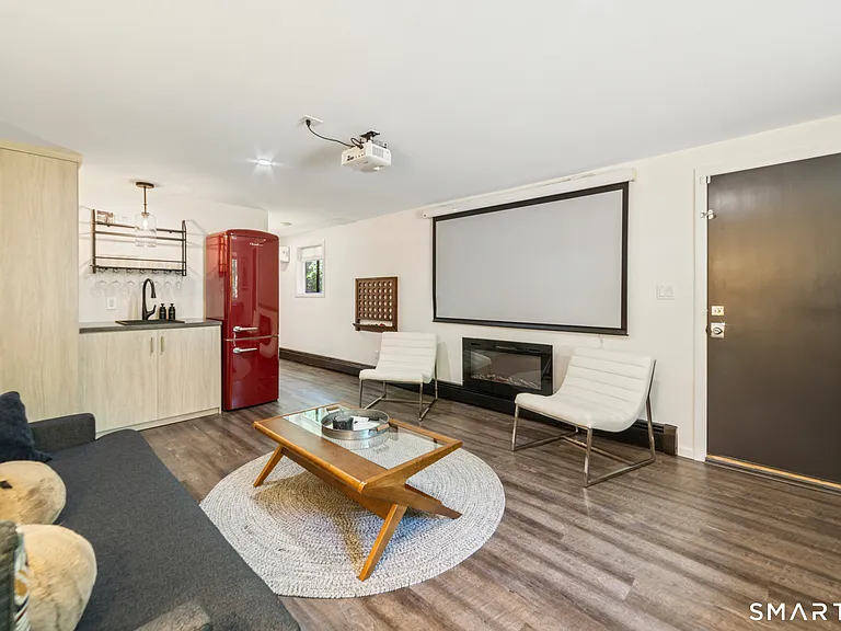 3 Burnett Rd — Photo 28