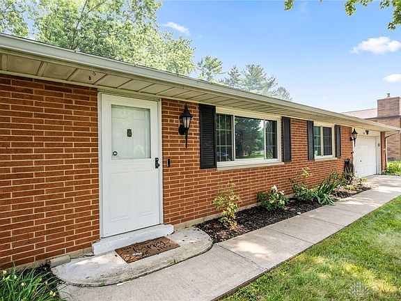 3rd image of 3594 Jonathon Dr