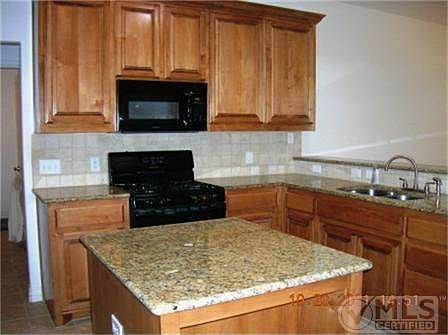 4th image of 3301 Rosemeade Dr Unit 2412