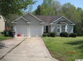 9001 Burnt Umber Dr, Charlotte, NC 28215