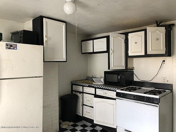 3rd image of 213 N Burgher Ave