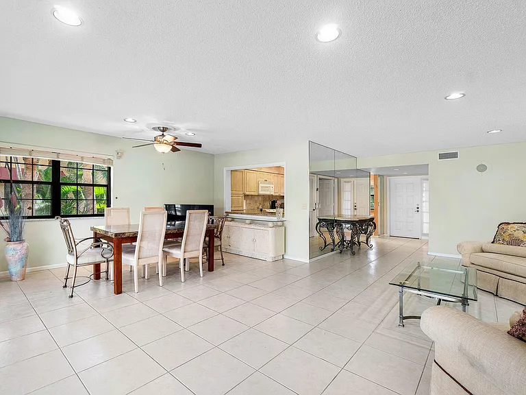 6446 Aspen Glen Cir — Photo 4