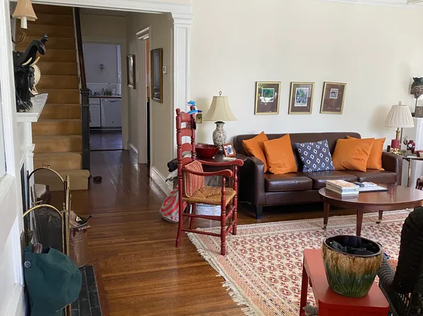 118 University Ave, Providence, RI 02906