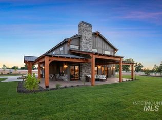 8860 Kemp Rd, Middleton, ID 83607