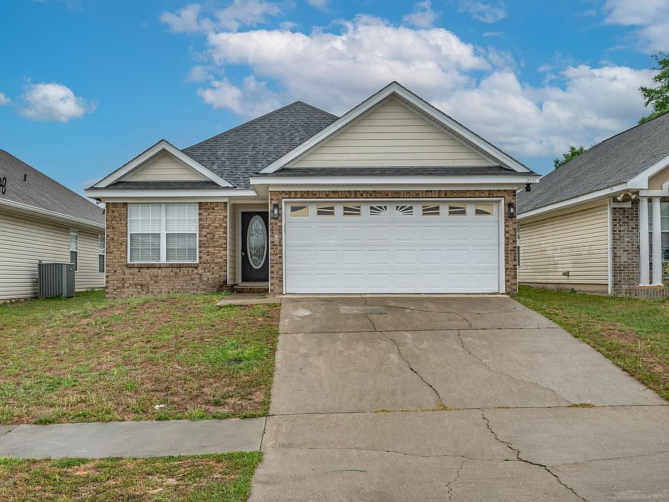1st image of 360 Chastain Ln
