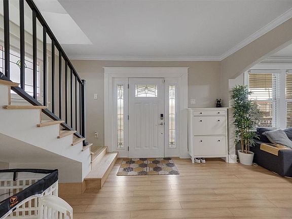 5th image of 3625 Koeln Ave