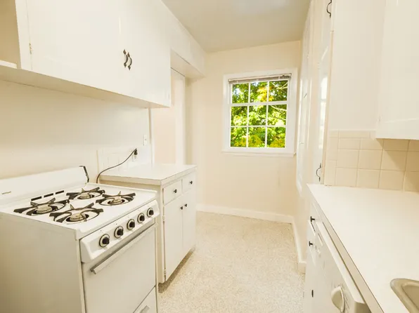 Colonial Park Apartments - Comfortable Living with a $99 Deposit Move-In Special