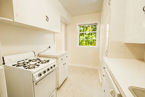 Colonial Park Apartments - Comfortable Living with a $99 Deposit Move-In Special Photo 1 Colonial Park Apartments - Comfortable Living with a $99 Deposit Move-In Special Photo 1