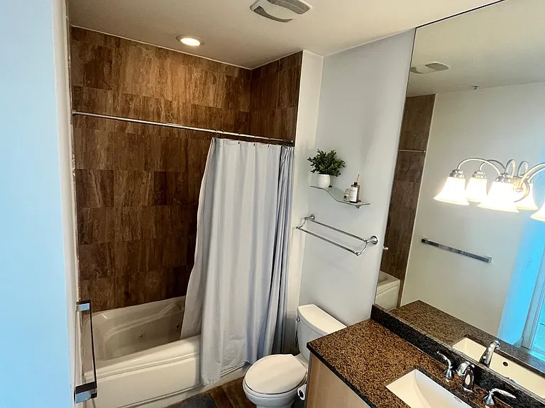 300 S Biscayne Blvd #4003 — Photo 8