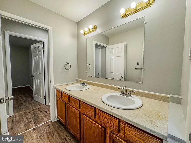 4 Milstone Ct — Photo 19