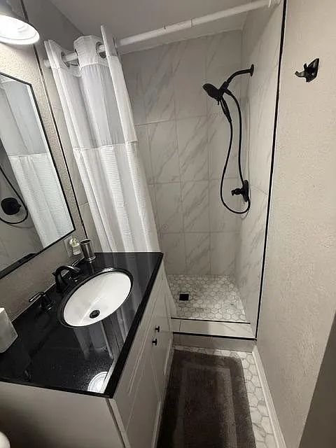 4 bed, 2.0 bath, 1300 sqft, $1,230 — Photo 2