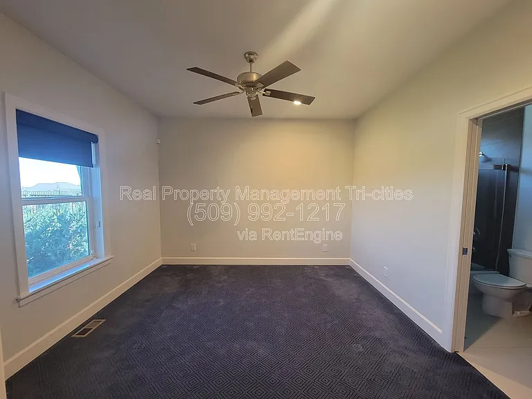 1644 Naples Ln — Photo 10