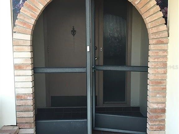2nd image of 2101 W Marion Ave