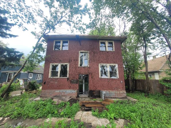 detroit-michigan-88398033 picture