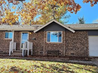 800 N Woodland Dr, Sand Springs, OK 74063