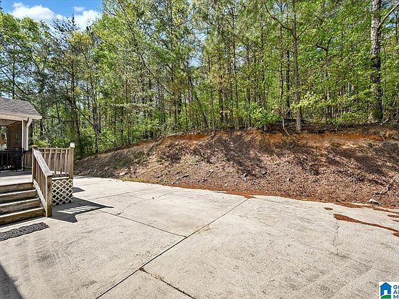 5th image of 458 Jones Rd