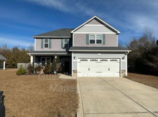 557 Roanoke Dr, Raeford, NC 28376