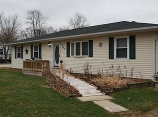 19945 Woodsview Dr, Circleville, OH 43113