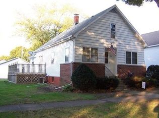 319 E Patton St, Paxton, IL 60957