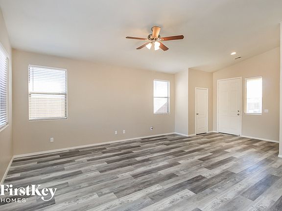 4th image of 4304 E Cherry Hills Dr