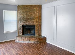 817 N Mesquite St, Arlington, TX 76011