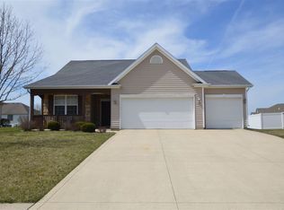 5382 Salmon Run, Auburn, IN 46706
