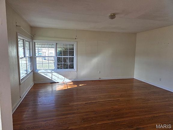 3rd image of 1103 Lester St