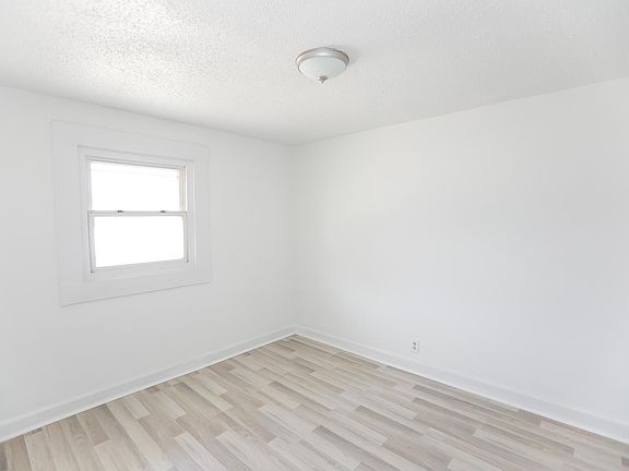 2nd image of 1276 W Ocean View Ave #2