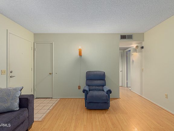 4th image of 20422 N 33RD Drive