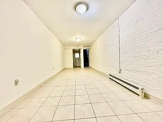 Rented by HOLTON REAL ESTATE INC.