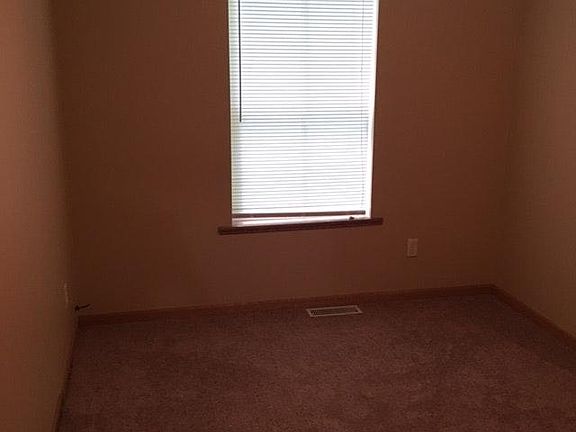 5th image of 4504 Redhaven Dr