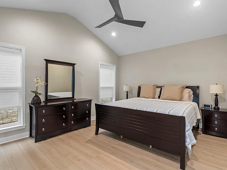 307 Hurst Creek Rd — Photo 16