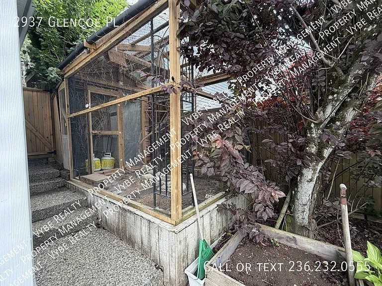 2937 Glencoe Pl — Photo 36