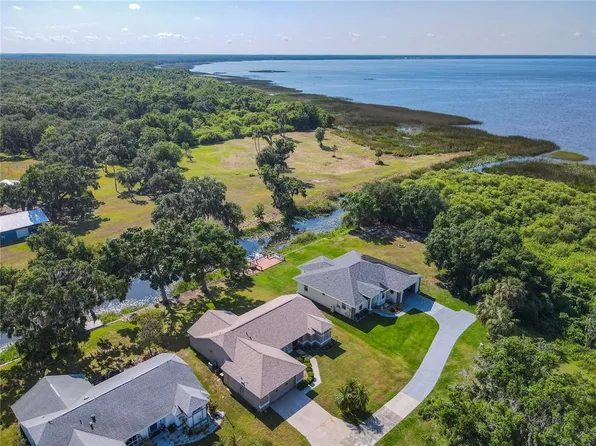 3050 Walden Shores Blvd, Lake Wales, FL 33898