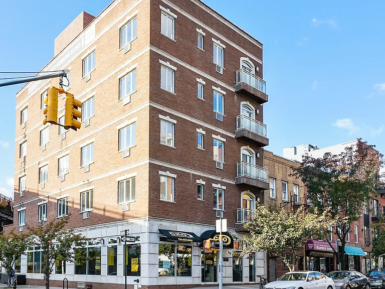 562 Court St #5B — Photo 2