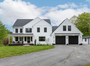 11 Lieutenants Dr, Windham, ME 04062